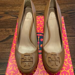Tory Burch royal tan heel